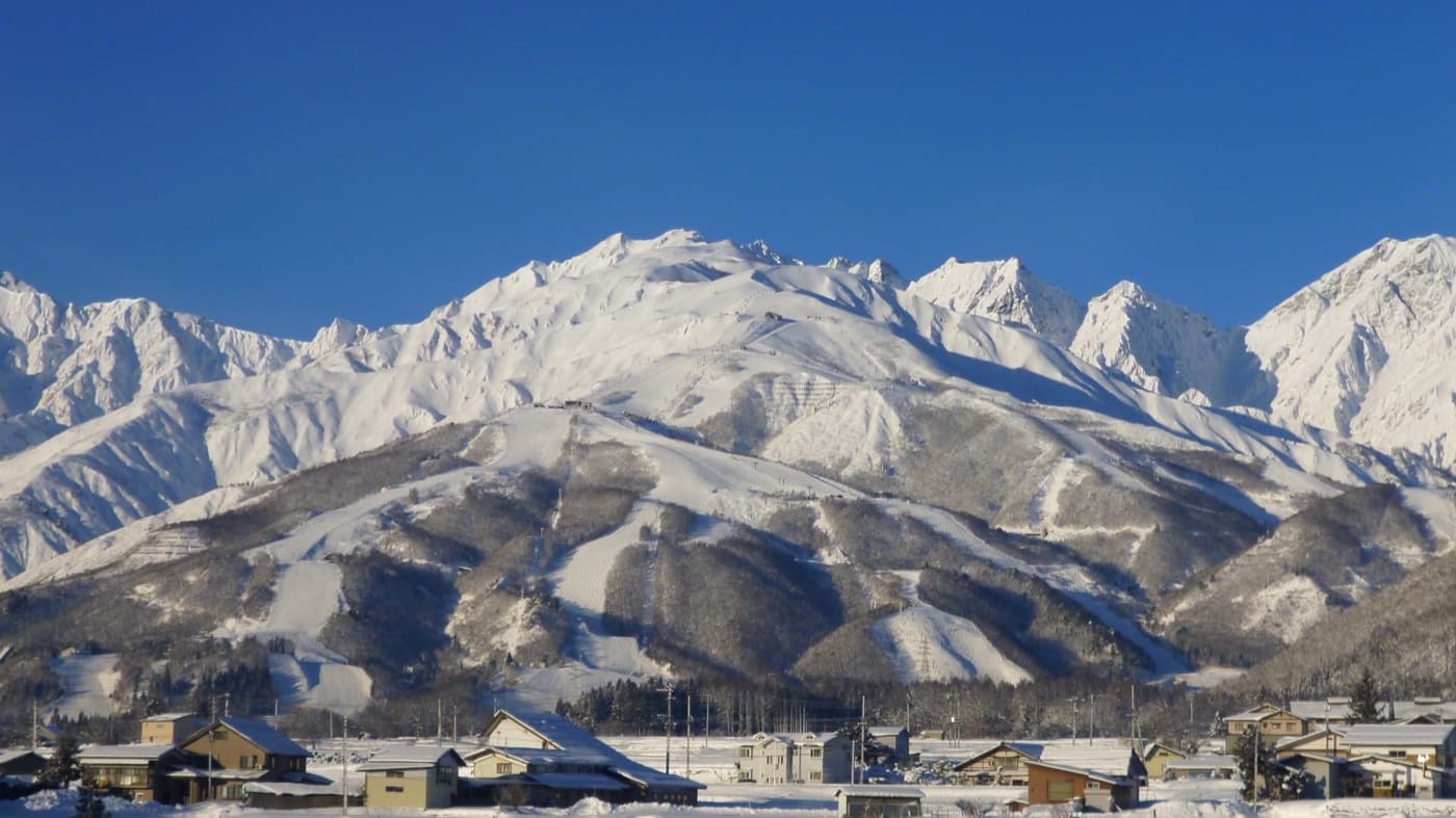 Hakuba: A Practical Self-Guided Guide to Japan's Biggest Ski Valley