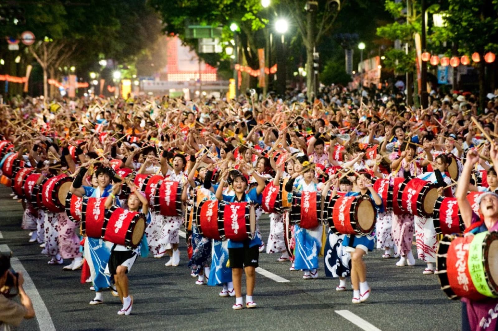 Thousands of taiko drummers parading at Morioka Sansa Odori
